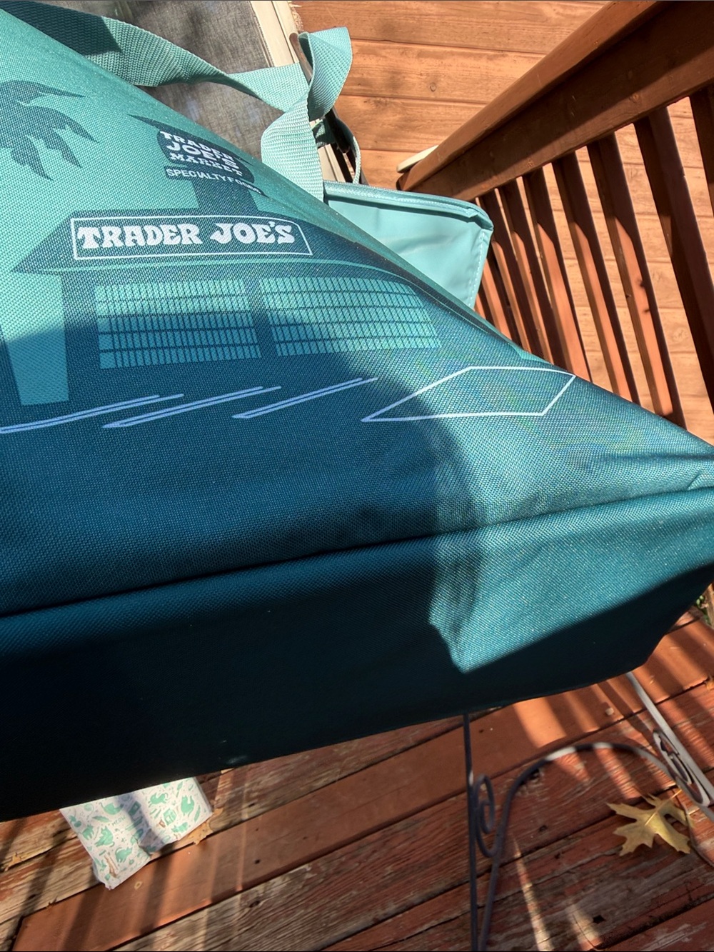 Trader Joe’s NWT Huge ~Teal Reusable Shoppers Insulated Tote 2026 - Picture 5 of 5